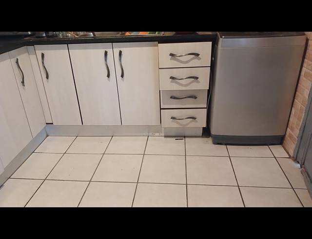 3 BEDROOM HOUSE FOR SALE IN CLAYVILLE